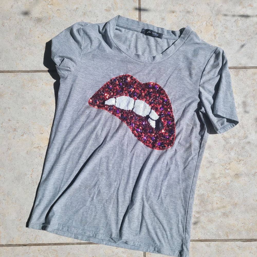 Bitten lip shirt